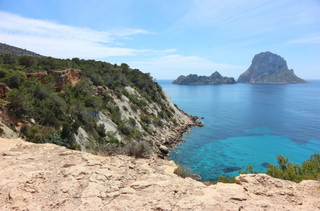 Es Vedras, Ibiza, Espanha. Fonte: Pixabay 