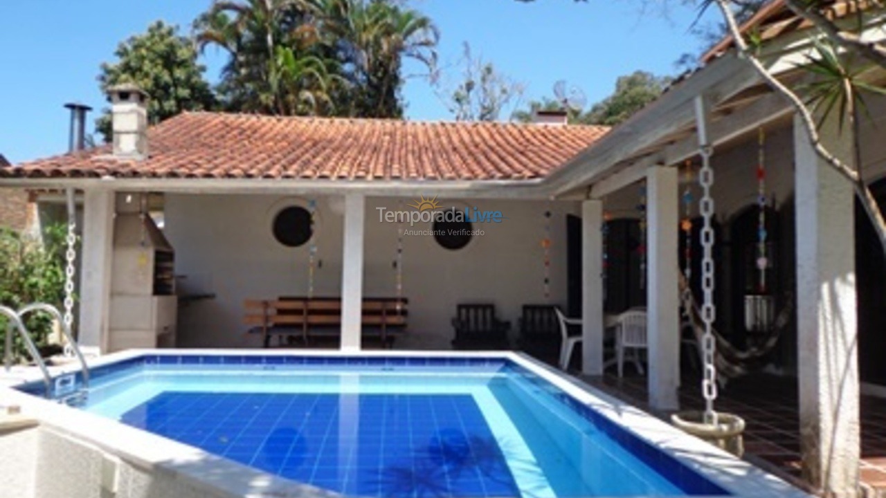 Casa Para Alugar Em Ubatuba Para Temporada Lagoinha Maravilhosa Casa Com Piscina Na Praia