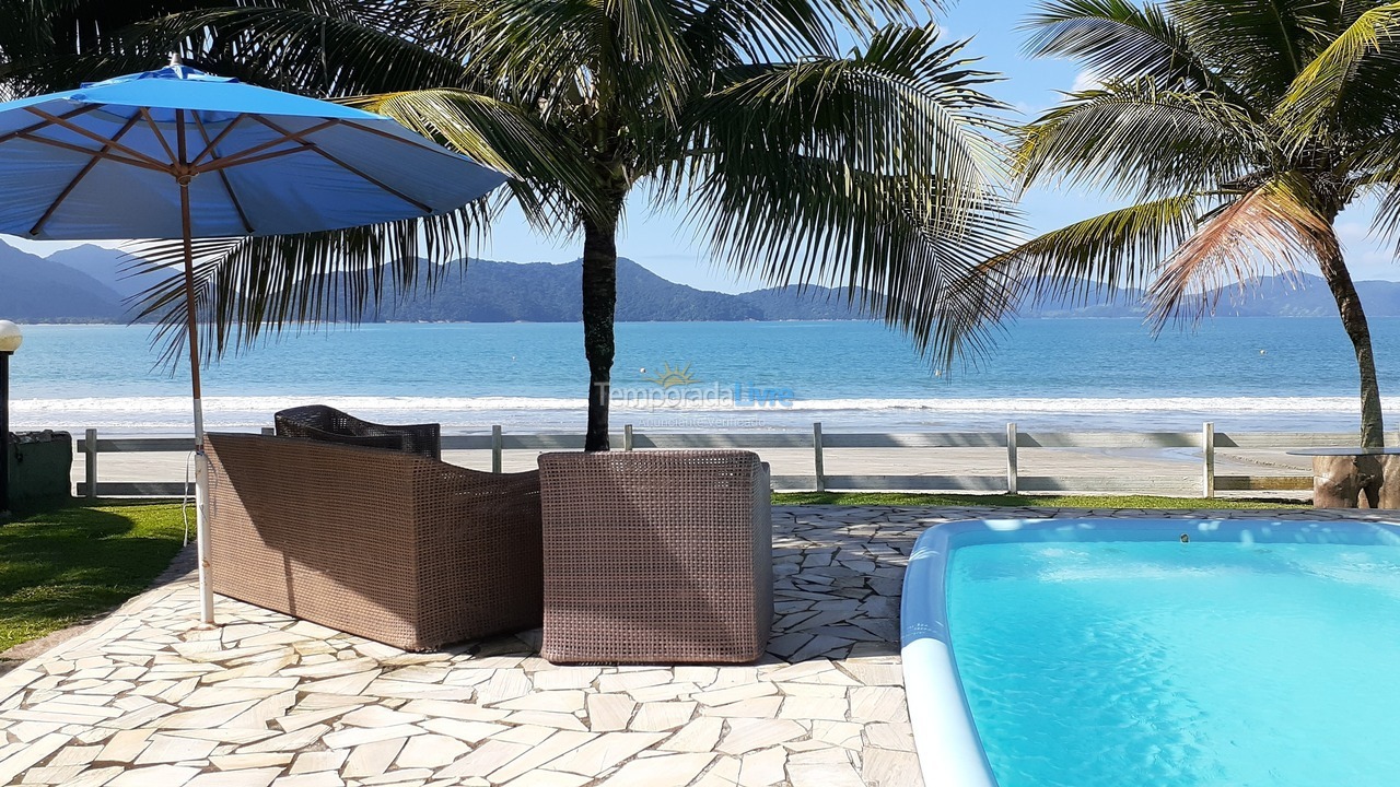 Casa Para Alugar Em Ubatuba Para Temporada Praia Da Fortaleza Casa P Na Areia Frente Mar